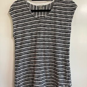Talbots Black and White Cap Sleeve Boxy Top. Women’s Size XS